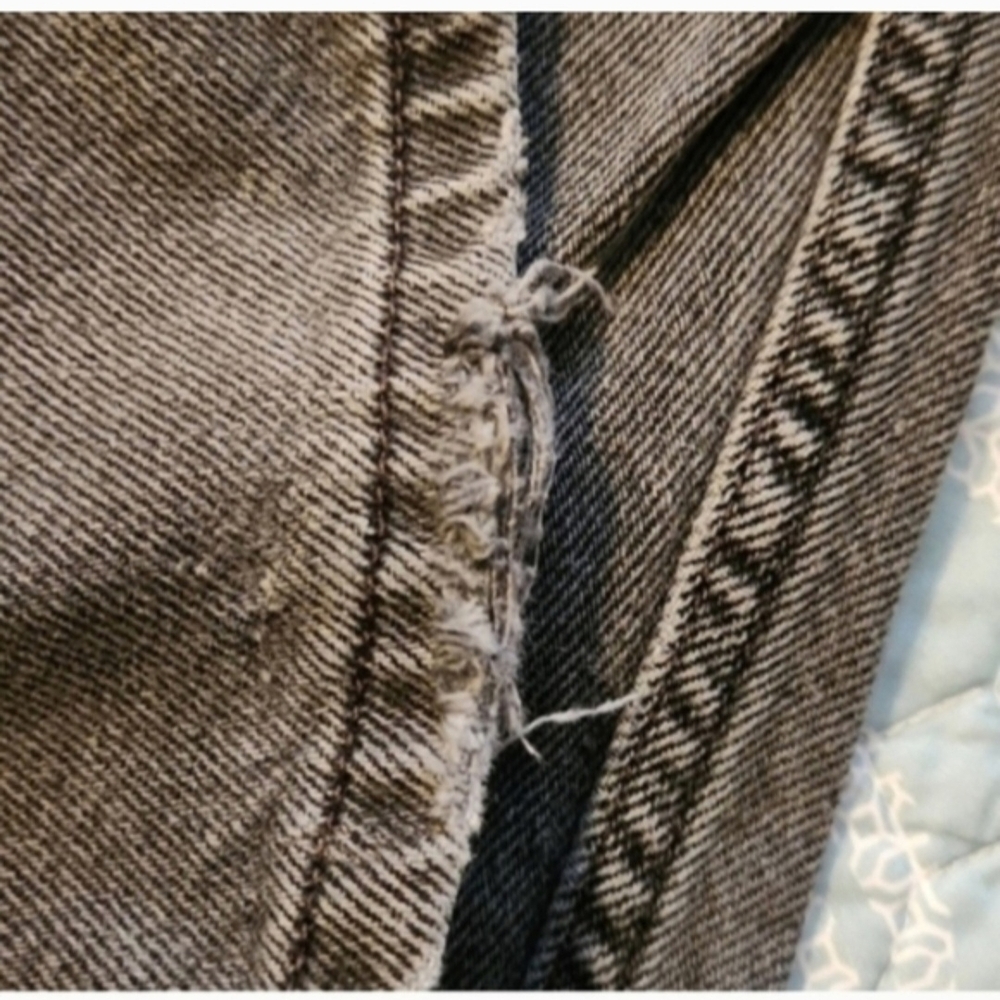 Levi's Men's 505 Relaxed Fit Black Jeans - Picture 4 of 4